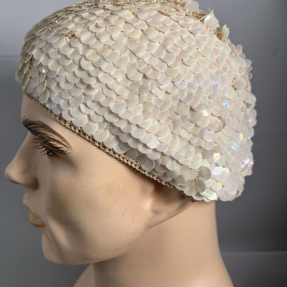 Vintage iridescent Sequin Beret knit beanie Beige